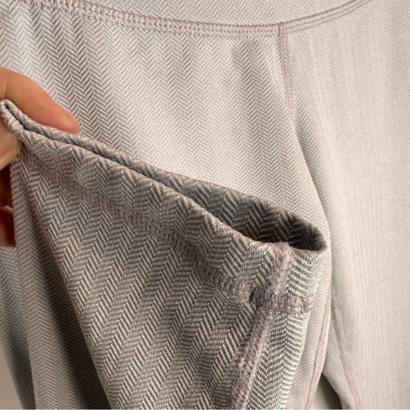 3/$15 DYI Define Your Inspiration White Leggings - Picture 7 of 7